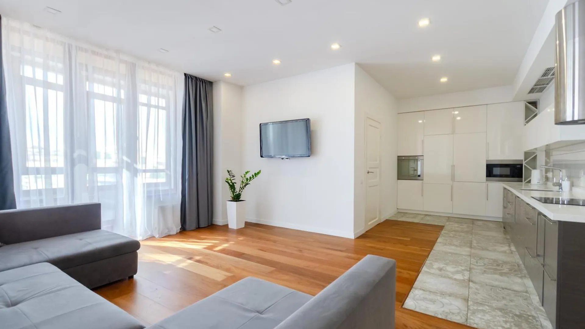 Petrovdom Apartments 13-1327 In Rc Diplomat Hall, Zhylianska 59 Kiew 0*,  Ukraine