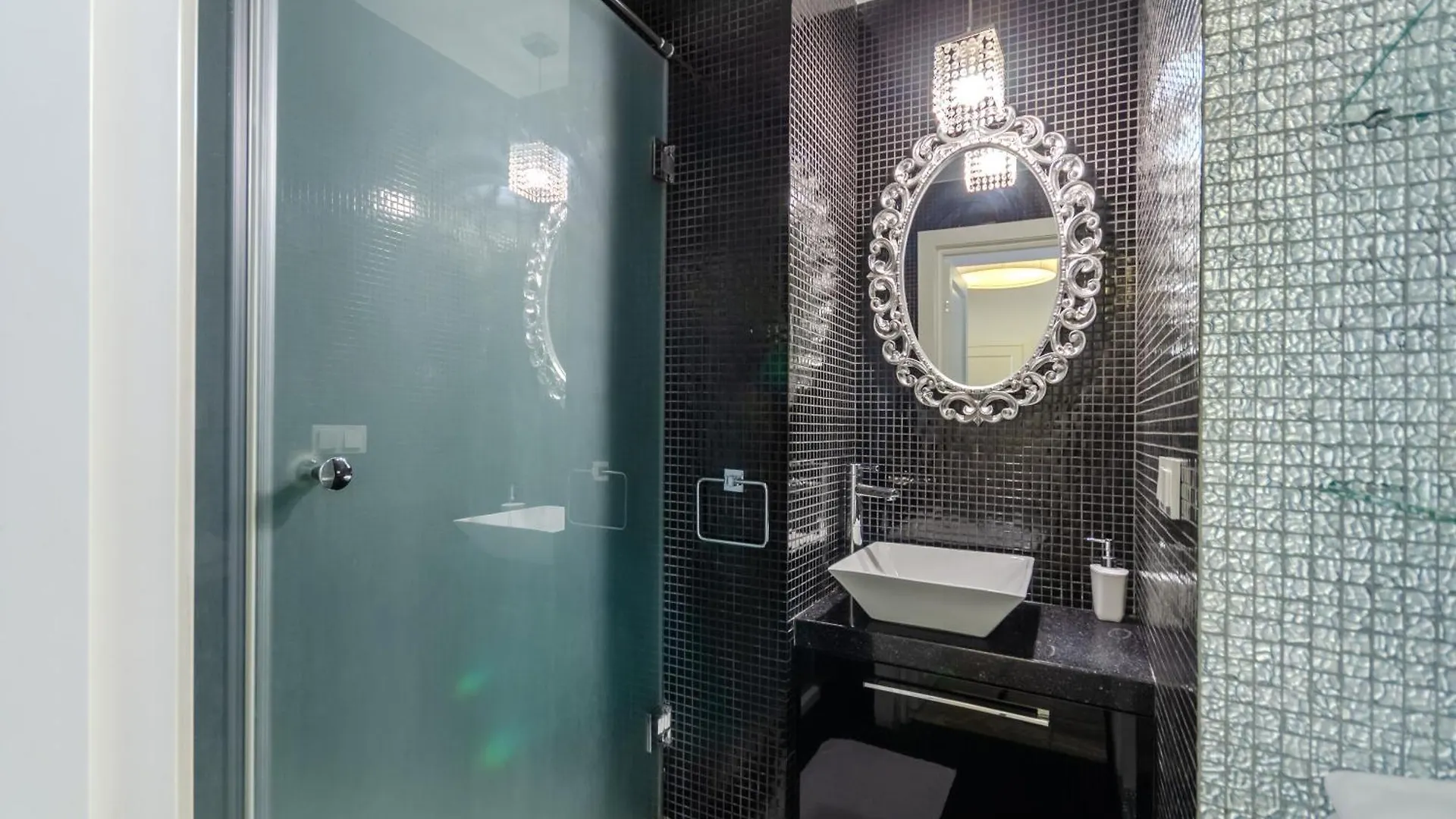 Petrovdom Apartments 13-1327 In Rc Diplomat Hall, Zhylianska 59 Kiev